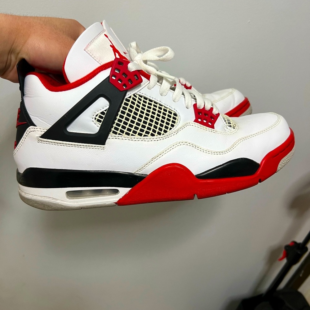 Air Jordan 4 Retro Fire Red (2020) Men’s Size 10.5 (Pre-owned) - Picture 1 of 10